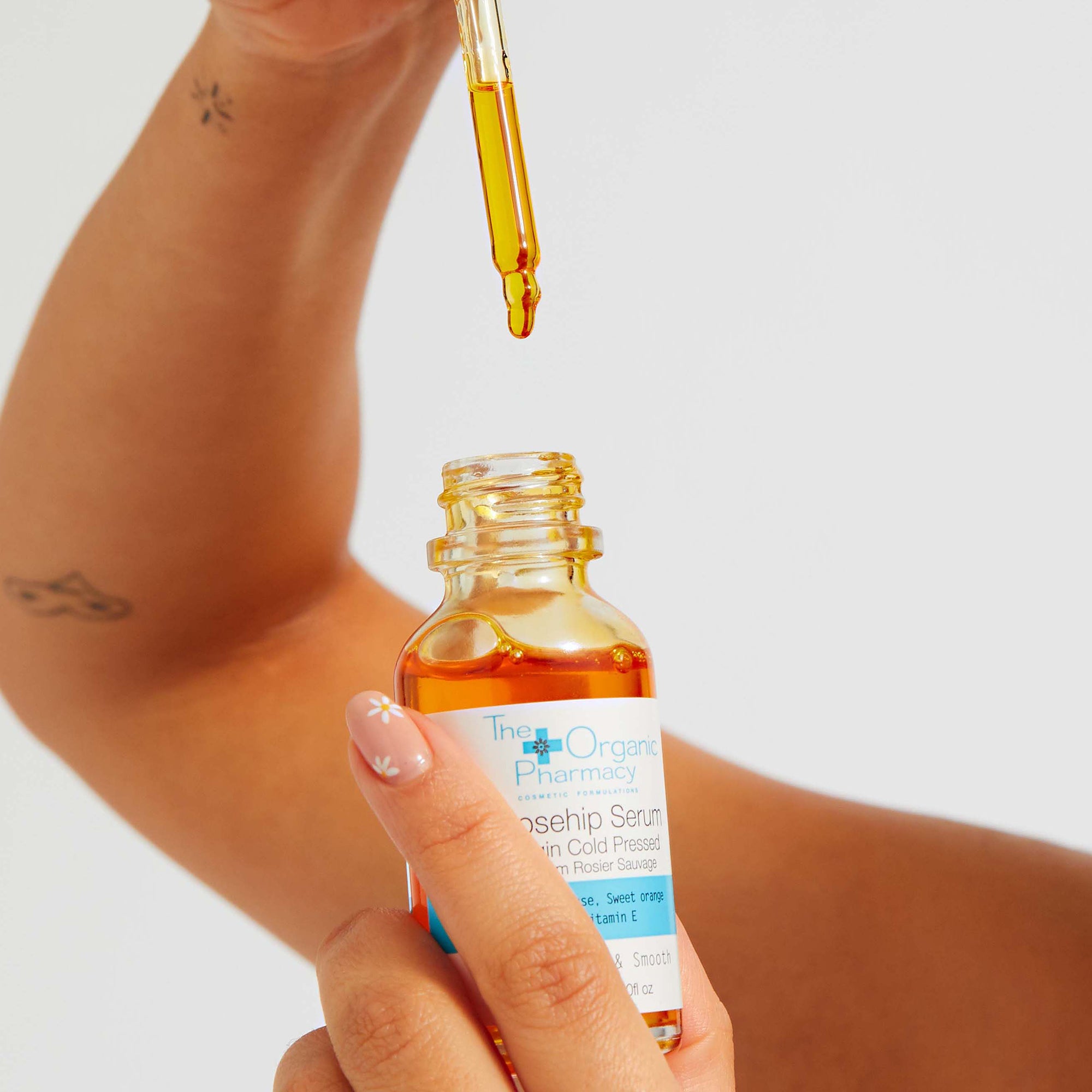 VIRGIN COLD PRESSED ROSE HIP OIL - SOĞUK PRESLENMİŞ SAF KUŞBURNU YAĞI 30ML